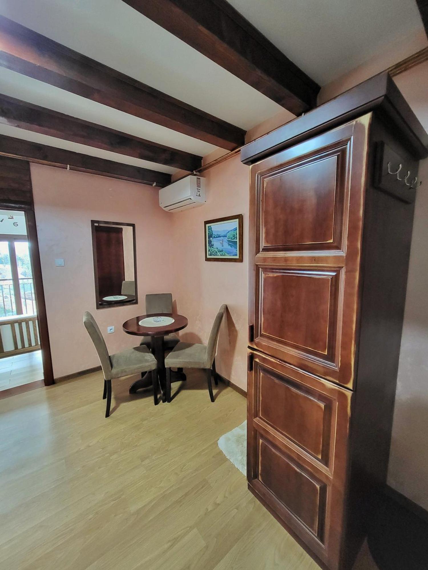 Apartmani Tarsko Jezero Zaovine Kamer foto